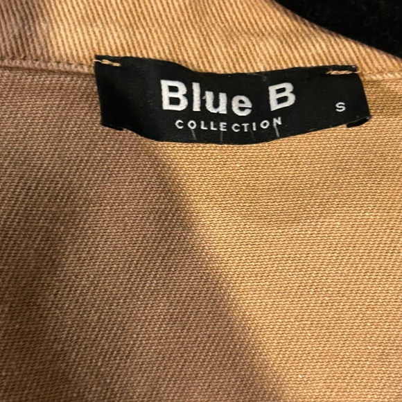 Jean jacket button down with design on back - Picture 4 of 4